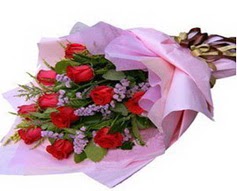 11 adet kirmizi güllerden görsel buket  Eskişehir internetten çiçek satışı 