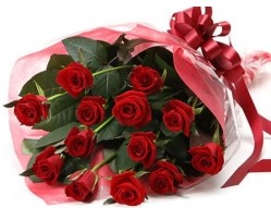  Eskişehir İnternetten çiçek siparişi  10 adet kipkirmizi güllerden buket tanzimi