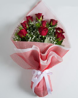 9 adet kırmızı gülden buket  Eskişehir online çiçek gönderme sipariş 