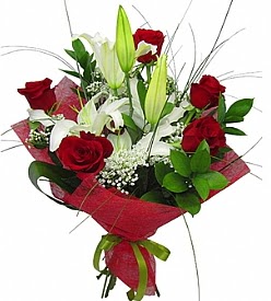 1 dal kazablanka 5 kırmızı gül buketi  Eskişehir çiçek satışı 