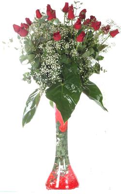  Eskişehir online çiçekçi , çiçek siparişi  19 ADET GÜL VE FIL CAM AYAGI
