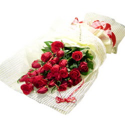 Çiçek gönderme 13 adet kirmizi gül buketi  Eskişehir online çiçek gönderme sipariş 
